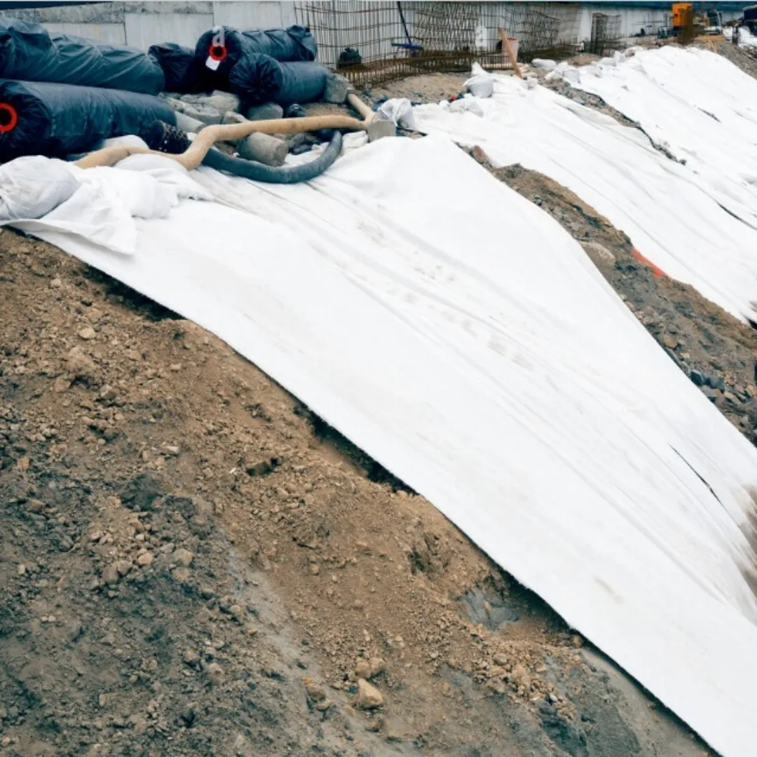 Short-fiber needle-punched nonwoven geotextile material detail