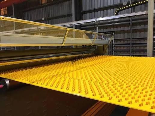 Roll of HDPE anchor plate for concrete lining